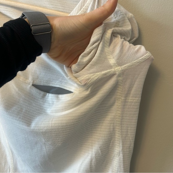 Lululemon Athletica White Stripped Tee Shirt with Reflectors - Picture 5 of 9